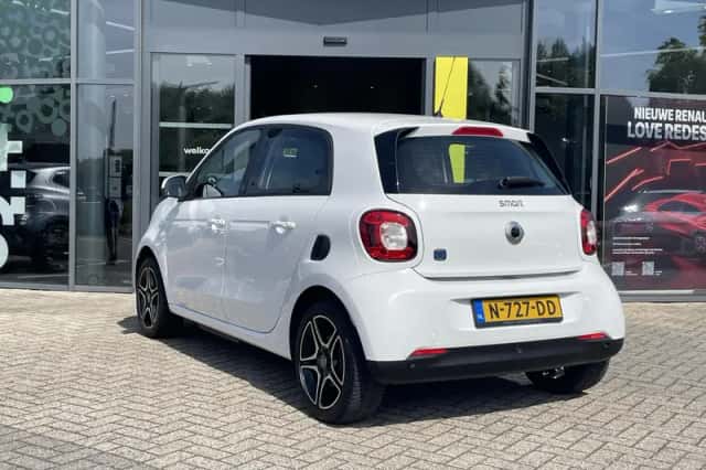 Smart Forfour (2021) thumbnail 4