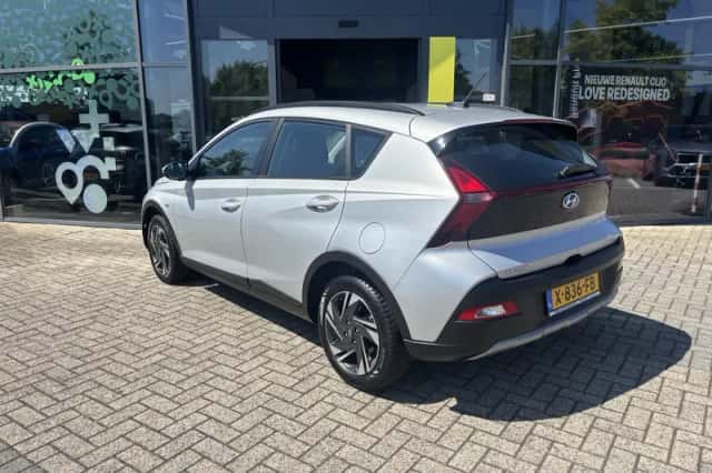 Hyundai Bayon (2021) thumbnail 4