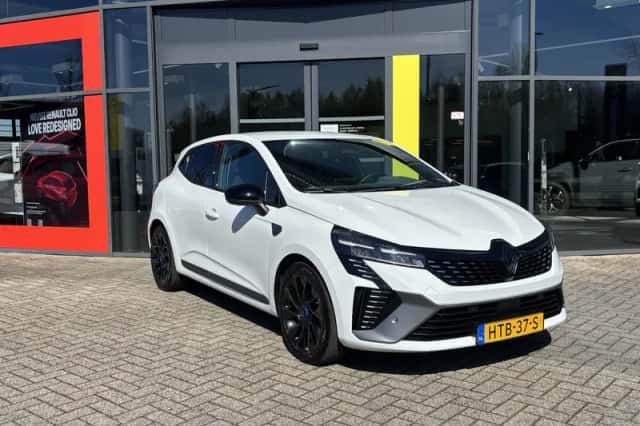 Renault Clio (2025) thumbnail 2