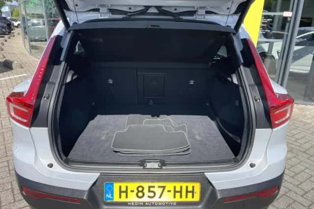Volvo XC40 (2020) thumbnail 6