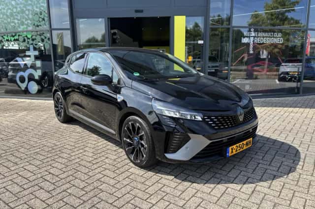 Renault Clio (2023) thumbnail 5