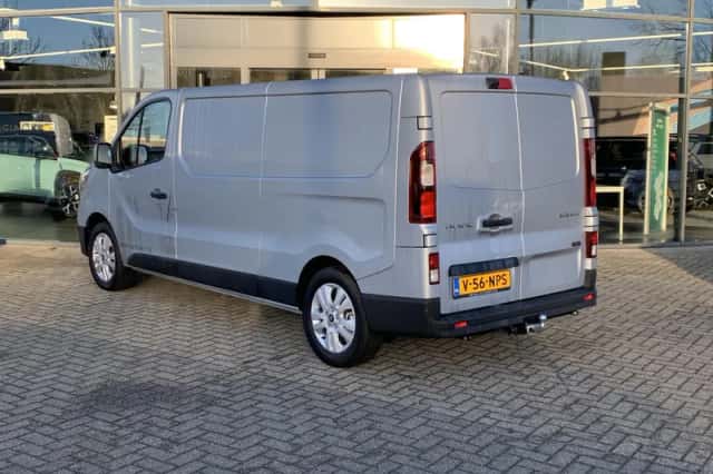 Renault Trafic (2025) thumbnail 4