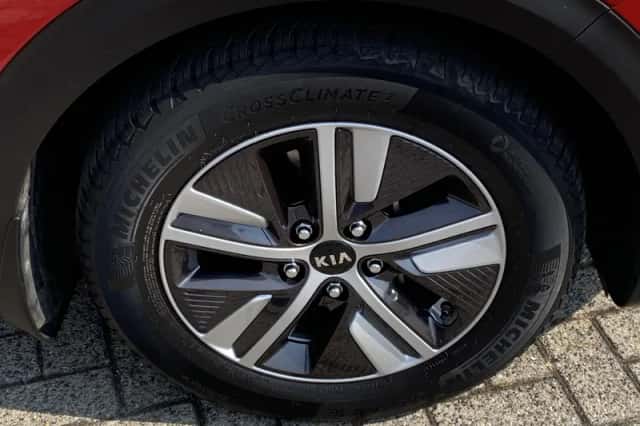 Kia Niro (2020) thumbnail 5