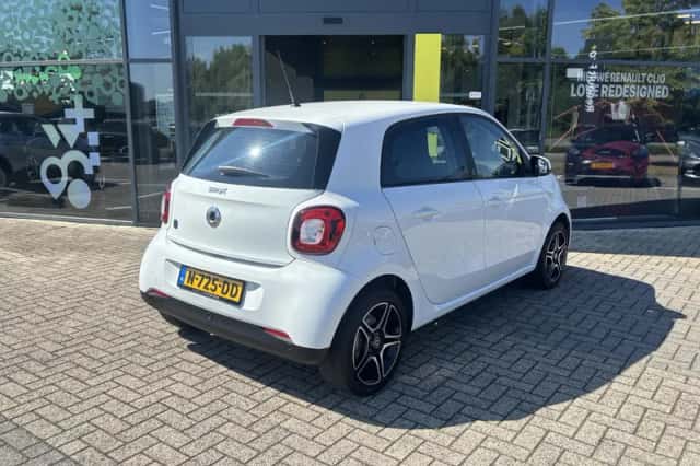 Smart Forfour (2021) thumbnail 4