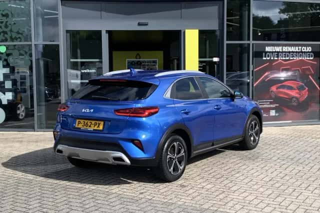 Kia XCeed (2022) thumbnail 2