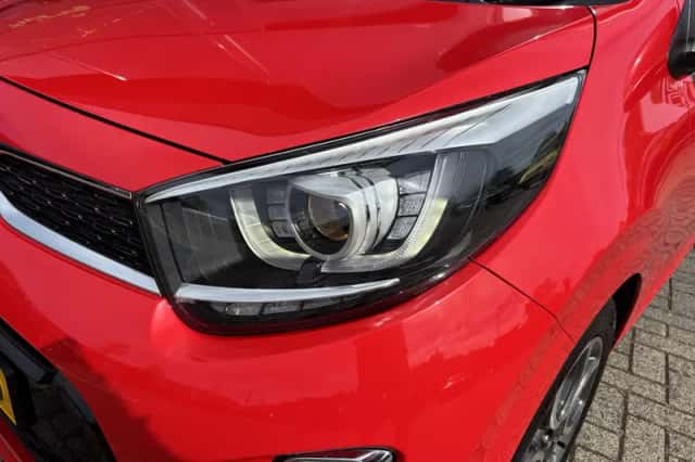 Kia Picanto (2022) thumbnail 5