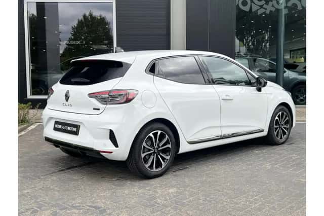 Renault Clio (2025) thumbnail 2