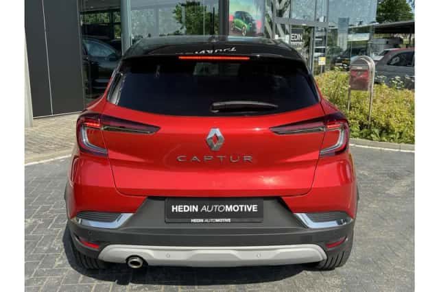 Renault Captur (2021) thumbnail 5