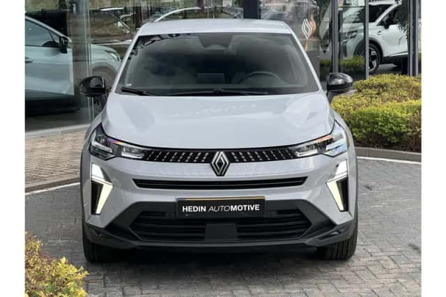 Renault Captur (2025) thumbnail 5