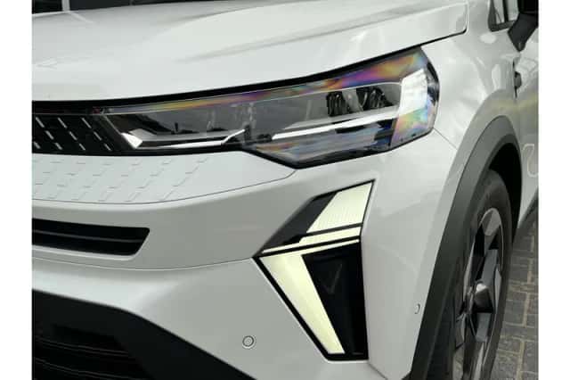 Renault Captur (2025) thumbnail 6
