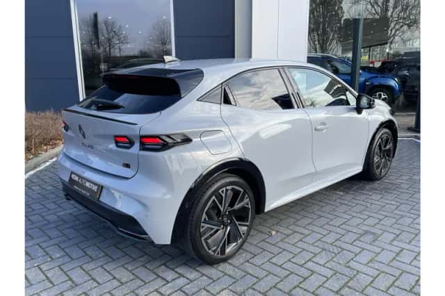 Renault Clio (2026) thumbnail 2