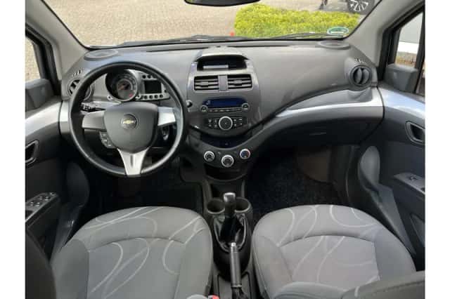 Chevrolet Spark (2011) thumbnail 3