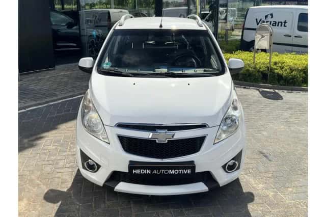 Chevrolet Spark (2011) thumbnail 5