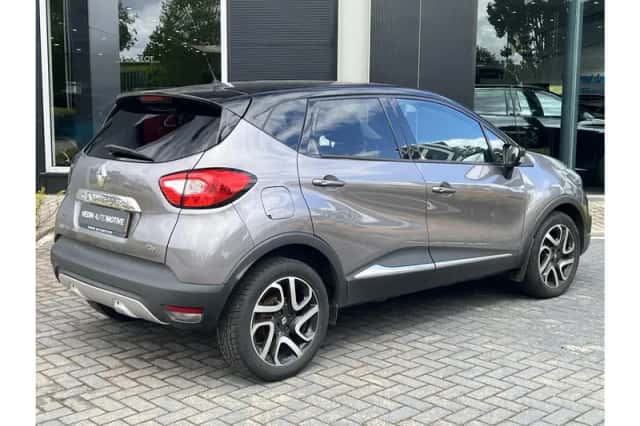 Renault Captur (2016) thumbnail 2