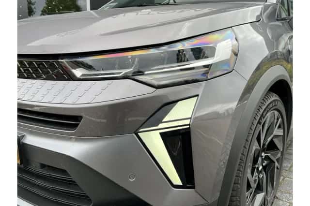 Renault Captur (2025) thumbnail 6