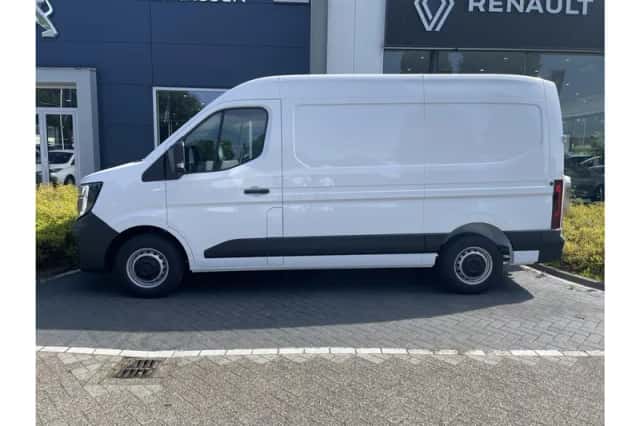 Renault Master (2025) thumbnail 2