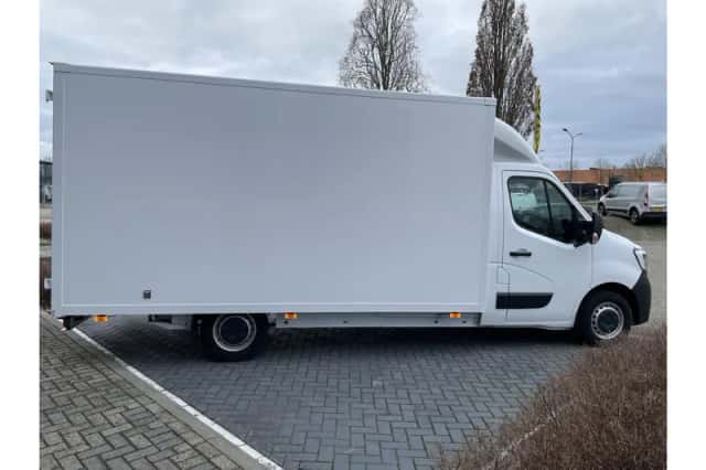 Renault Master (2024) thumbnail 2