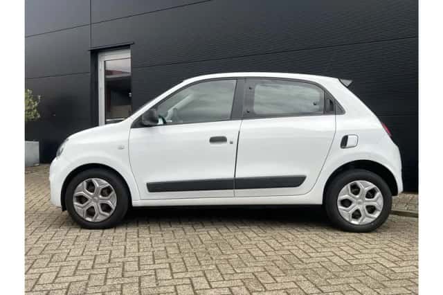 Renault Twingo (2020) thumbnail 2