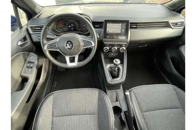 Renault Clio (2021) thumbnail 3
