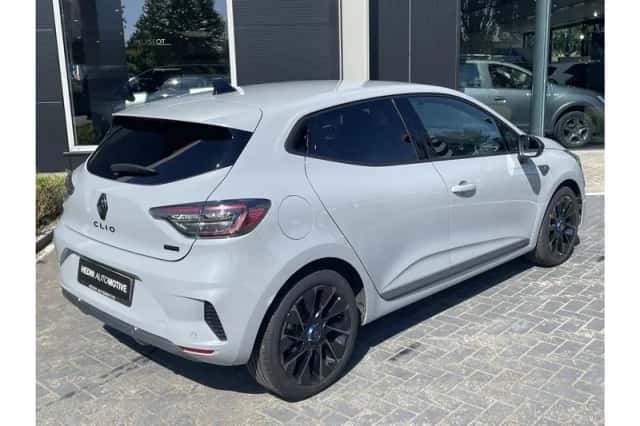 Renault Clio (2025) thumbnail 2