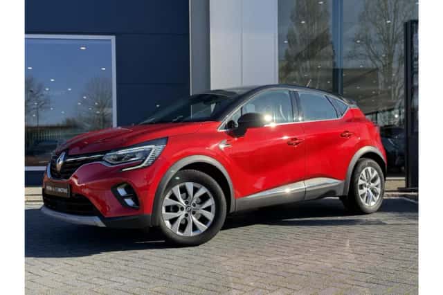 Renault Captur (2022) thumbnail 5