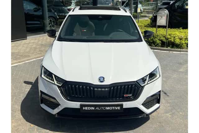Škoda Octavia (2024) thumbnail 5