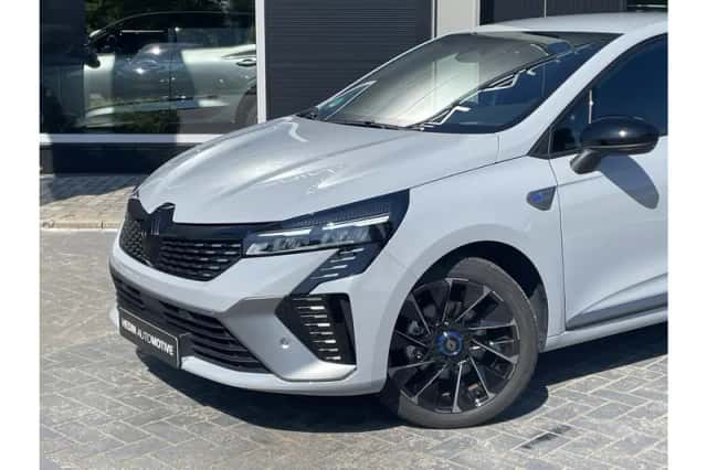 Renault Clio (2024) thumbnail 6