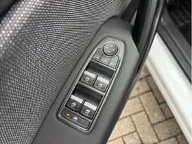 Renault Captur (2025) thumbnail 6