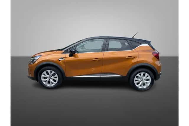 Renault Captur (2021) thumbnail 2