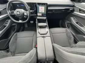 Renault Austral (2023) thumbnail 10
