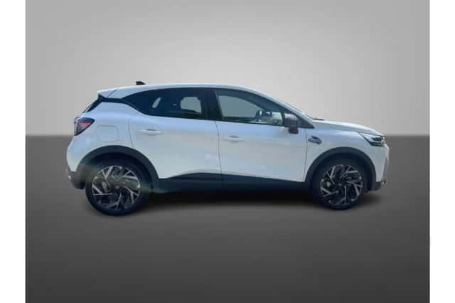 Renault Captur (2025) thumbnail 2