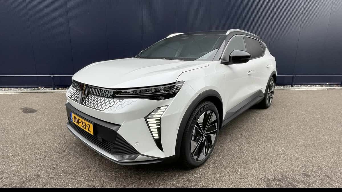 Renault Scénic (2025) — foto 1