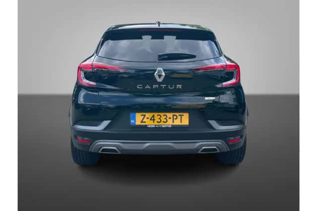 Renault Captur (2024) thumbnail 3