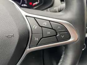 Renault Arkana (2021) thumbnail 17