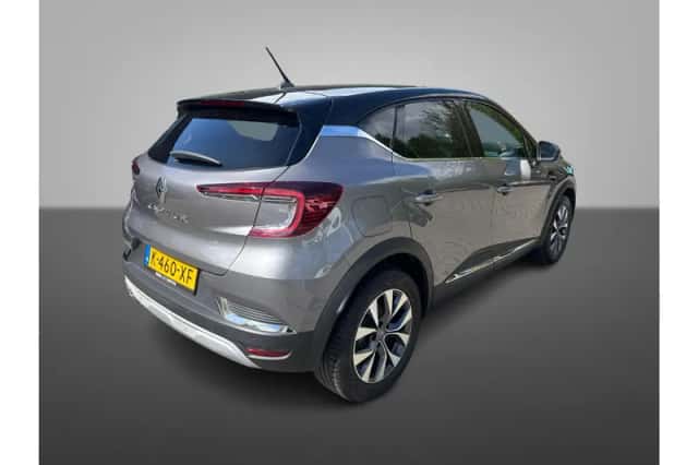 Renault Captur (2021) thumbnail 4