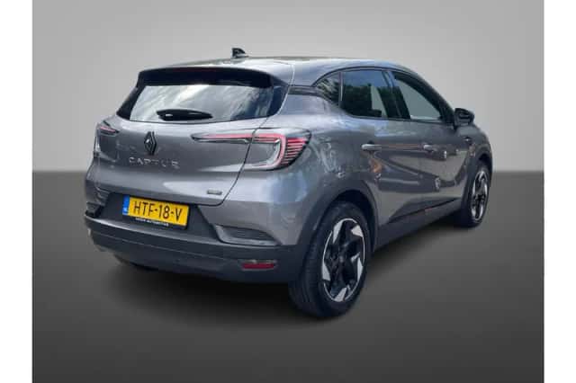 Renault Captur (2025) thumbnail 4