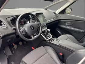 Renault Grand Scénic (2023) thumbnail 10