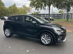 Renault Captur (2022) thumbnail 12