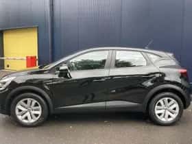 Renault Captur (2022) thumbnail 6