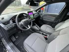 Renault Captur (2025) thumbnail 8
