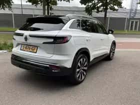 Renault Austral (2023) thumbnail 2