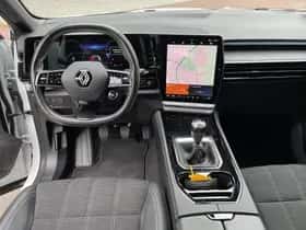 Renault Austral (2023) thumbnail 3