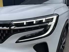 Renault Austral (2023) thumbnail 23