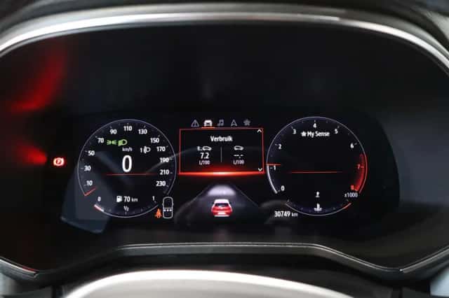 Renault Clio (2023) thumbnail 13