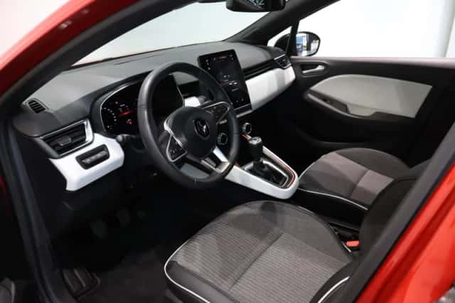 Renault Clio (2023) thumbnail 9