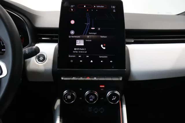 Renault Clio (2023) thumbnail 10
