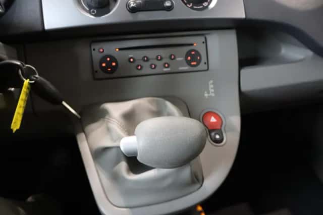 Renault Kangoo (2009) thumbnail 12