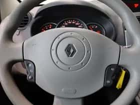 Renault Kangoo (2009) thumbnail 23