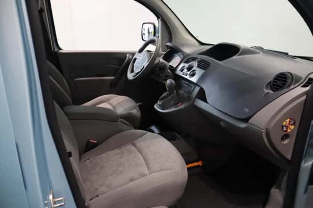 Renault Kangoo (2009) thumbnail 26