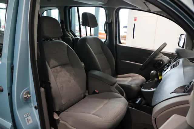 Renault Kangoo (2009) thumbnail 27